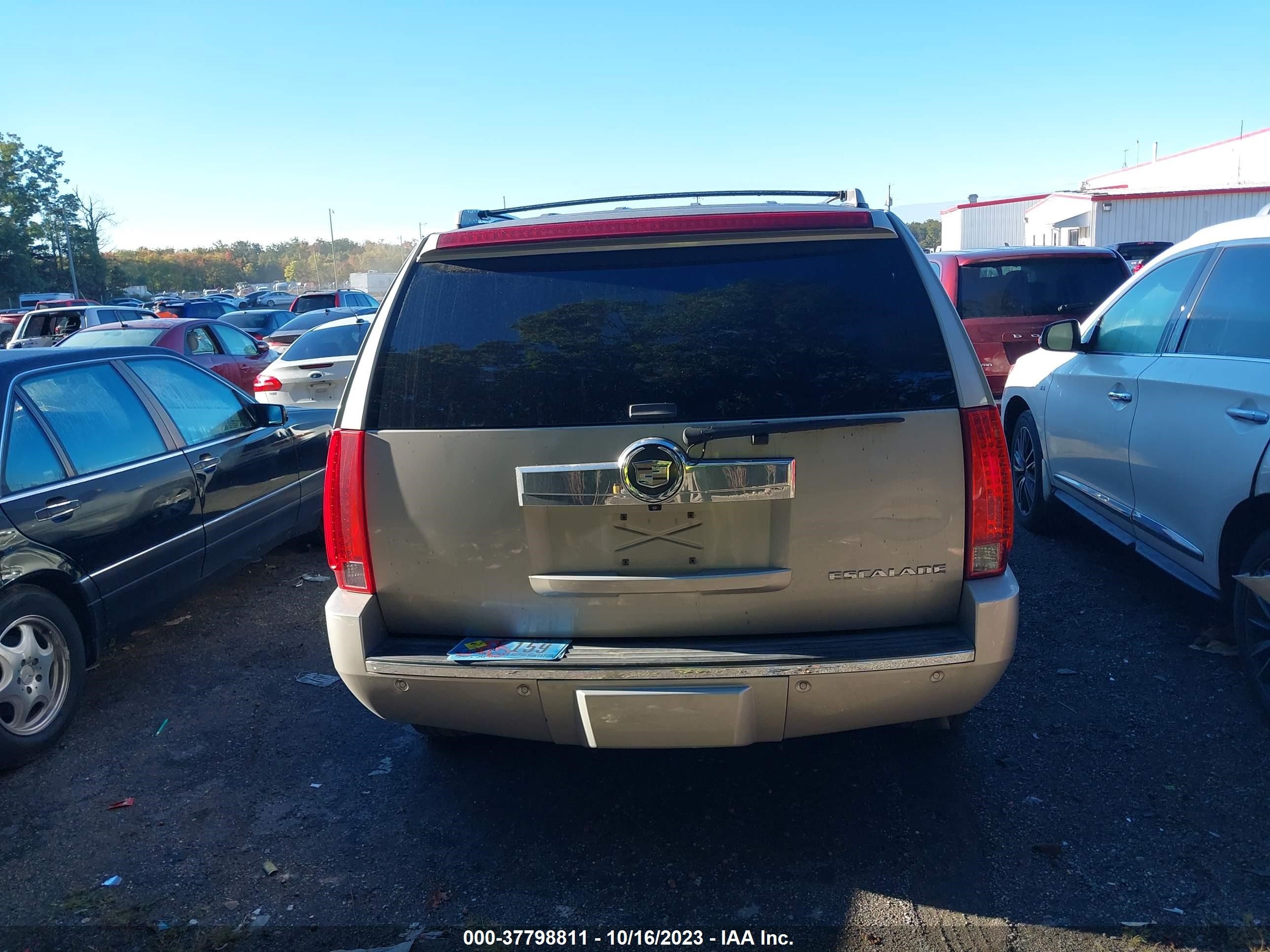 Photo 15 VIN: 1GYFK63838R123429 - CADILLAC ESCALADE 