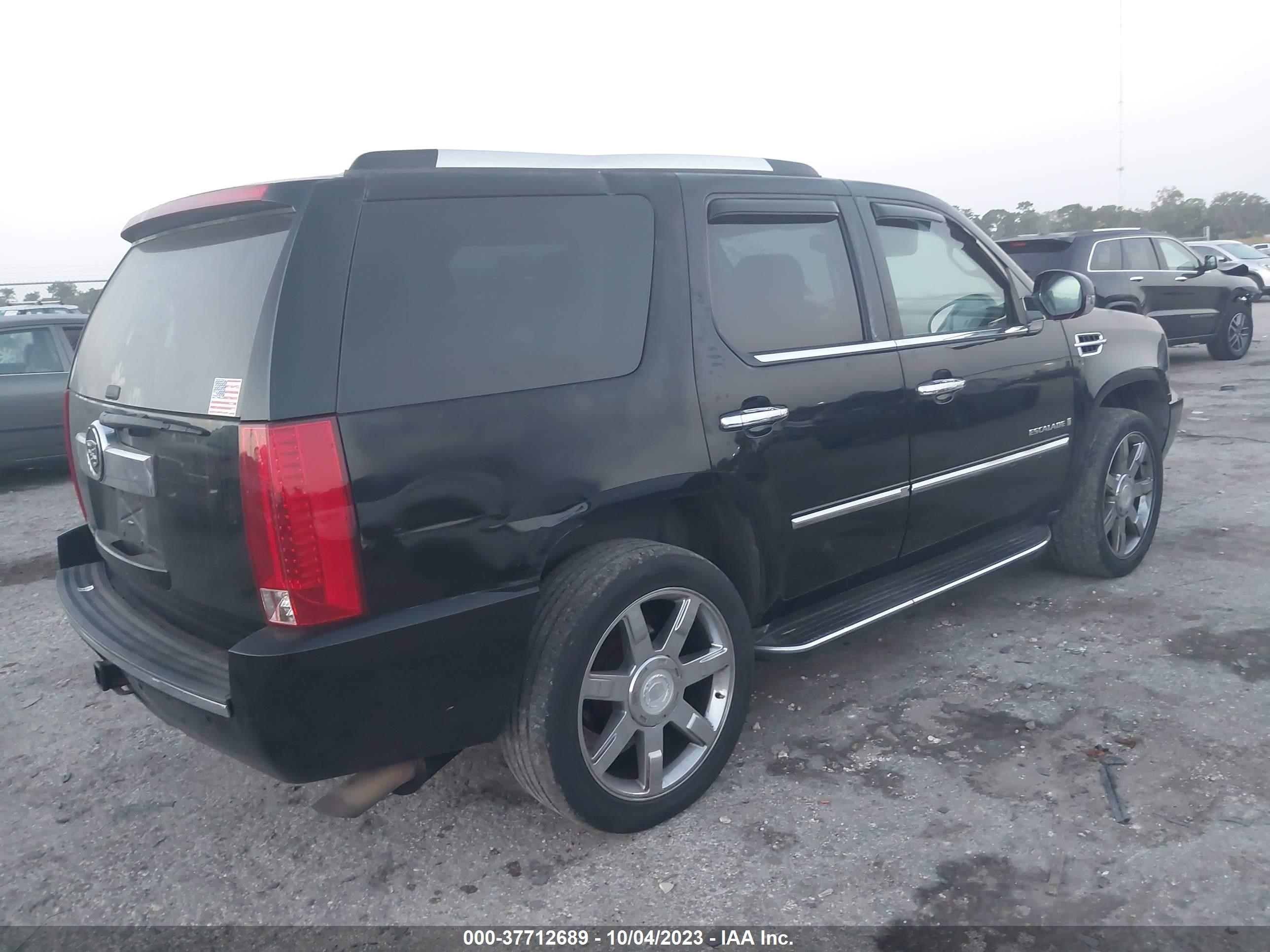 Photo 3 VIN: 1GYFK63857R190743 - CADILLAC ESCALADE 