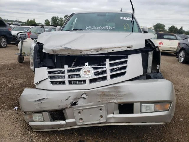 Photo 4 VIN: 1GYFK63858R122461 - CADILLAC ESCALADE L 