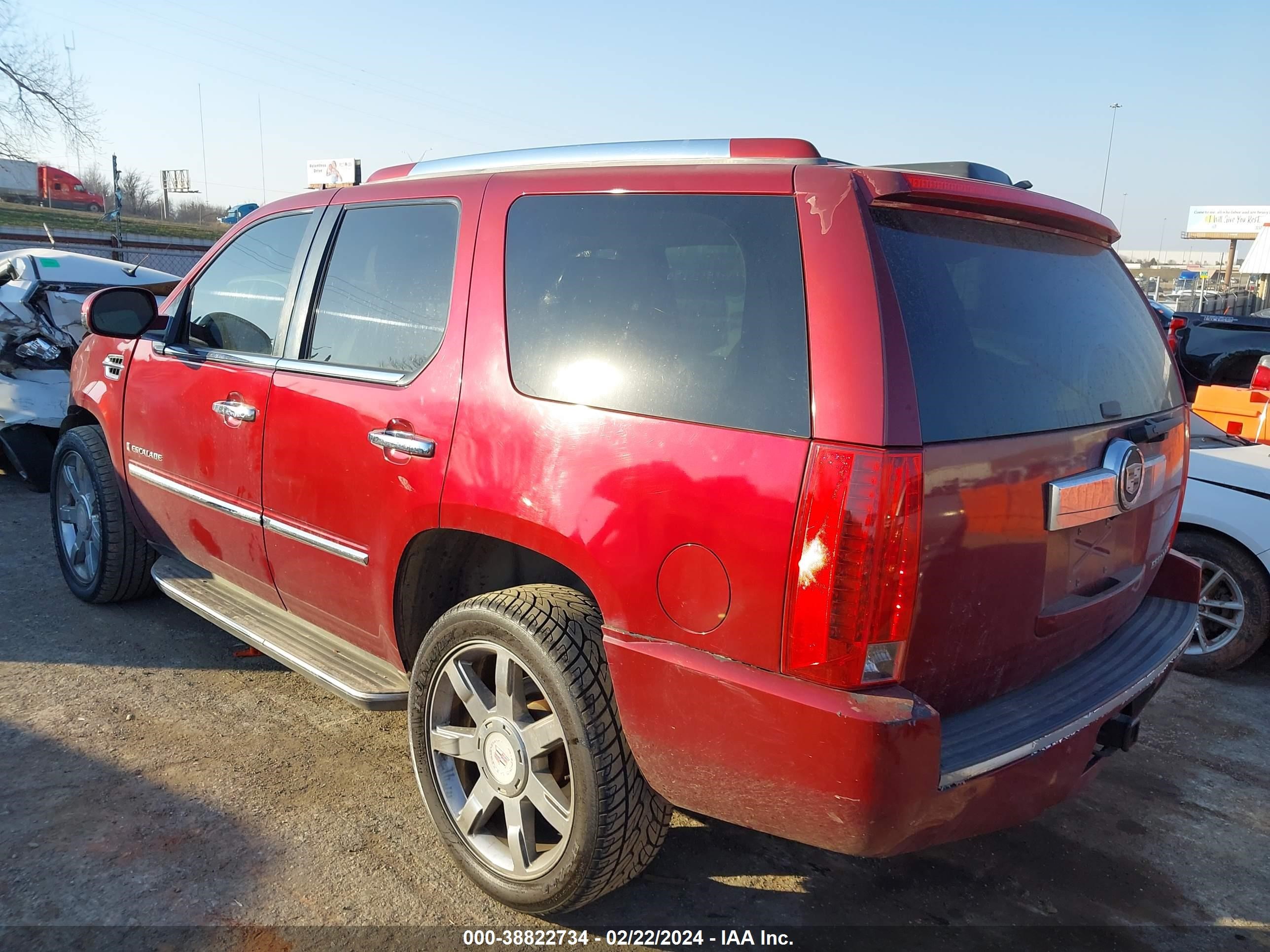 Photo 2 VIN: 1GYFK63868R163567 - CADILLAC ESCALADE 