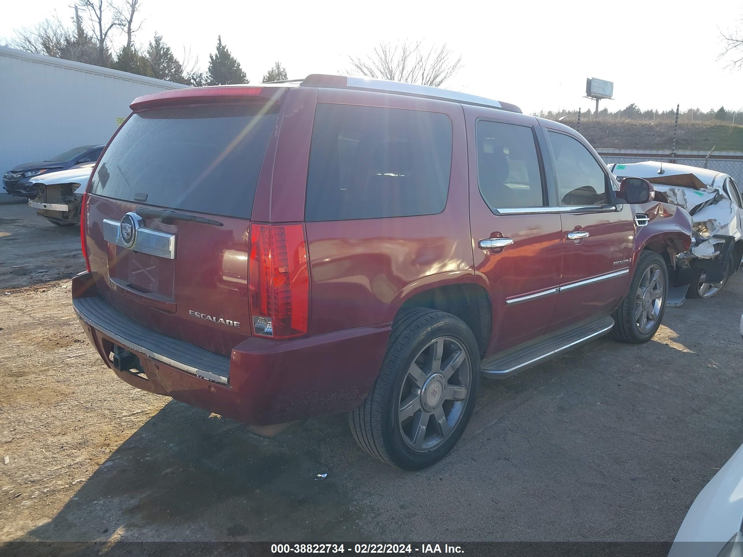 Photo 3 VIN: 1GYFK63868R163567 - CADILLAC ESCALADE 