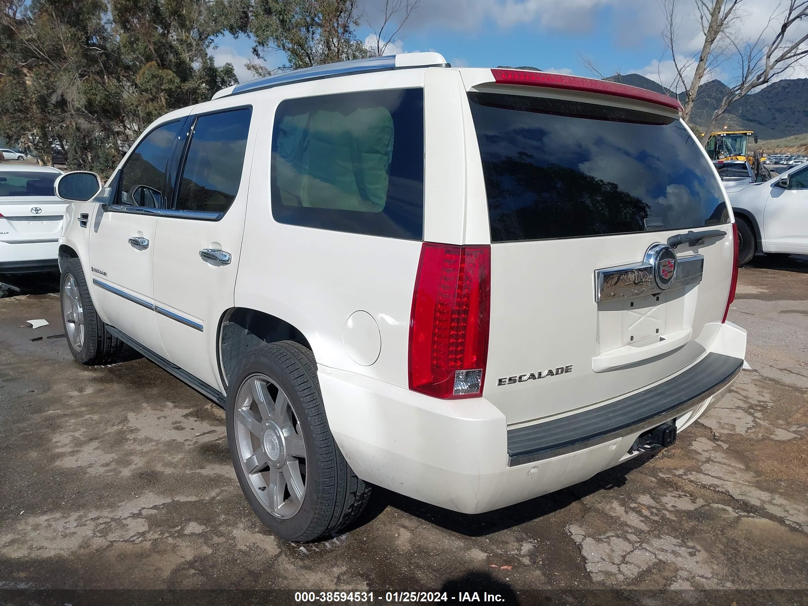 Photo 2 VIN: 1GYFK63877R309599 - CADILLAC ESCALADE 