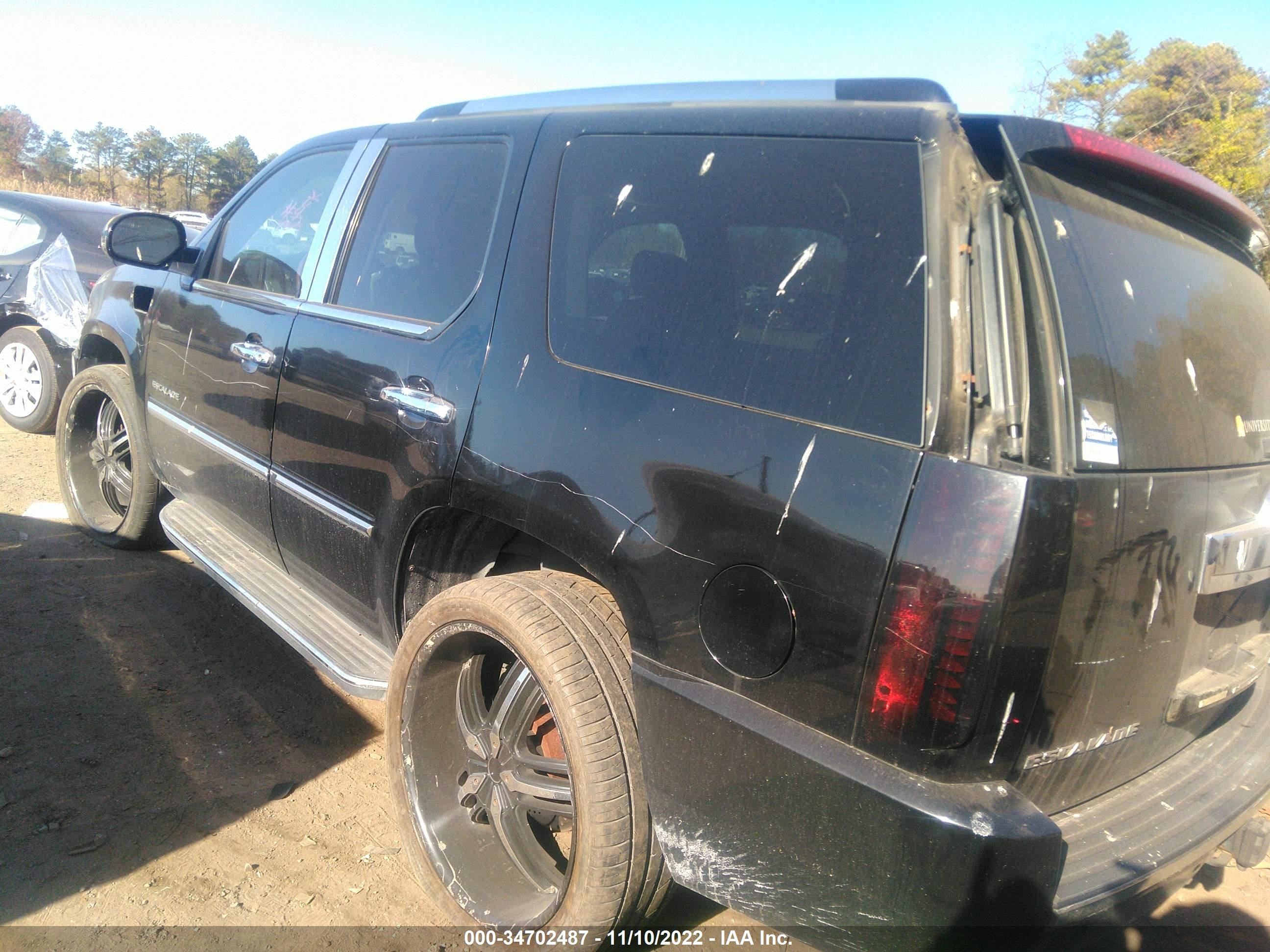 Photo 2 VIN: 1GYFK63887R116944 - CADILLAC ESCALADE 