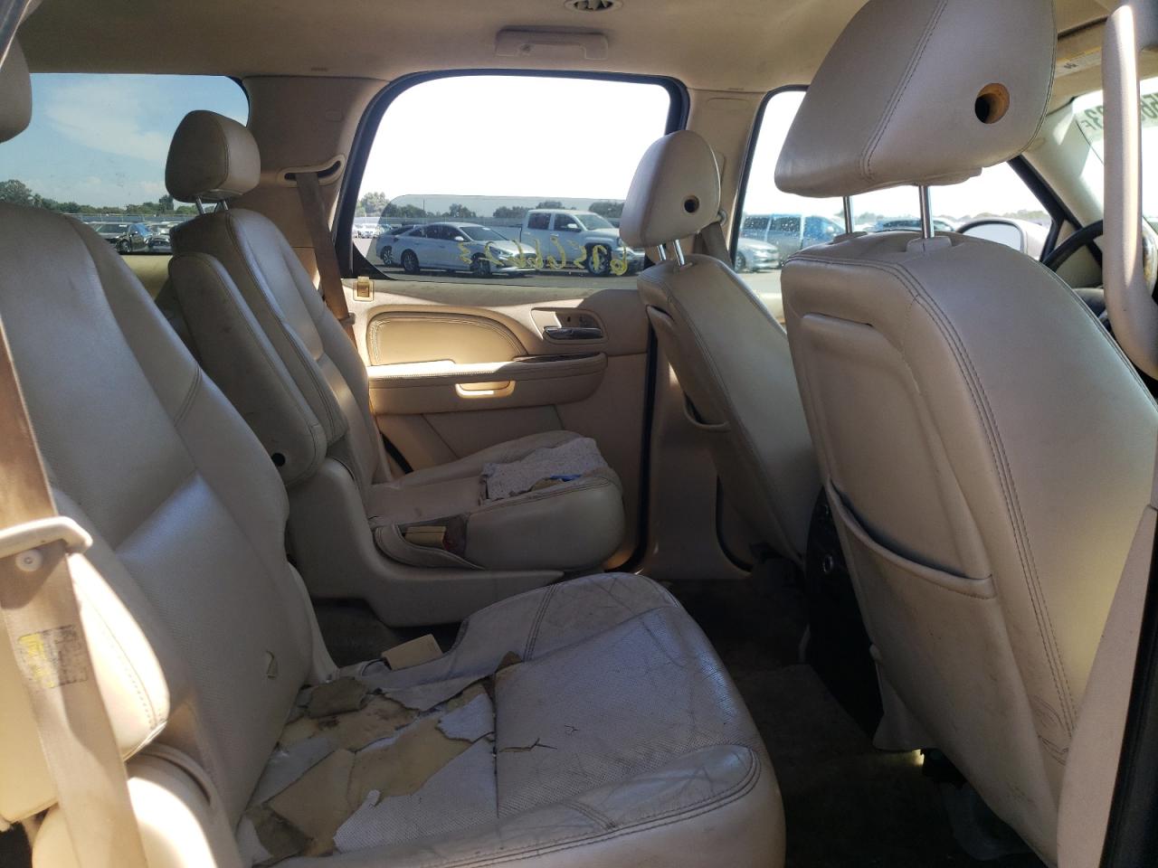 Photo 10 VIN: 1GYFK63887R127216 - CADILLAC ESCALADE 