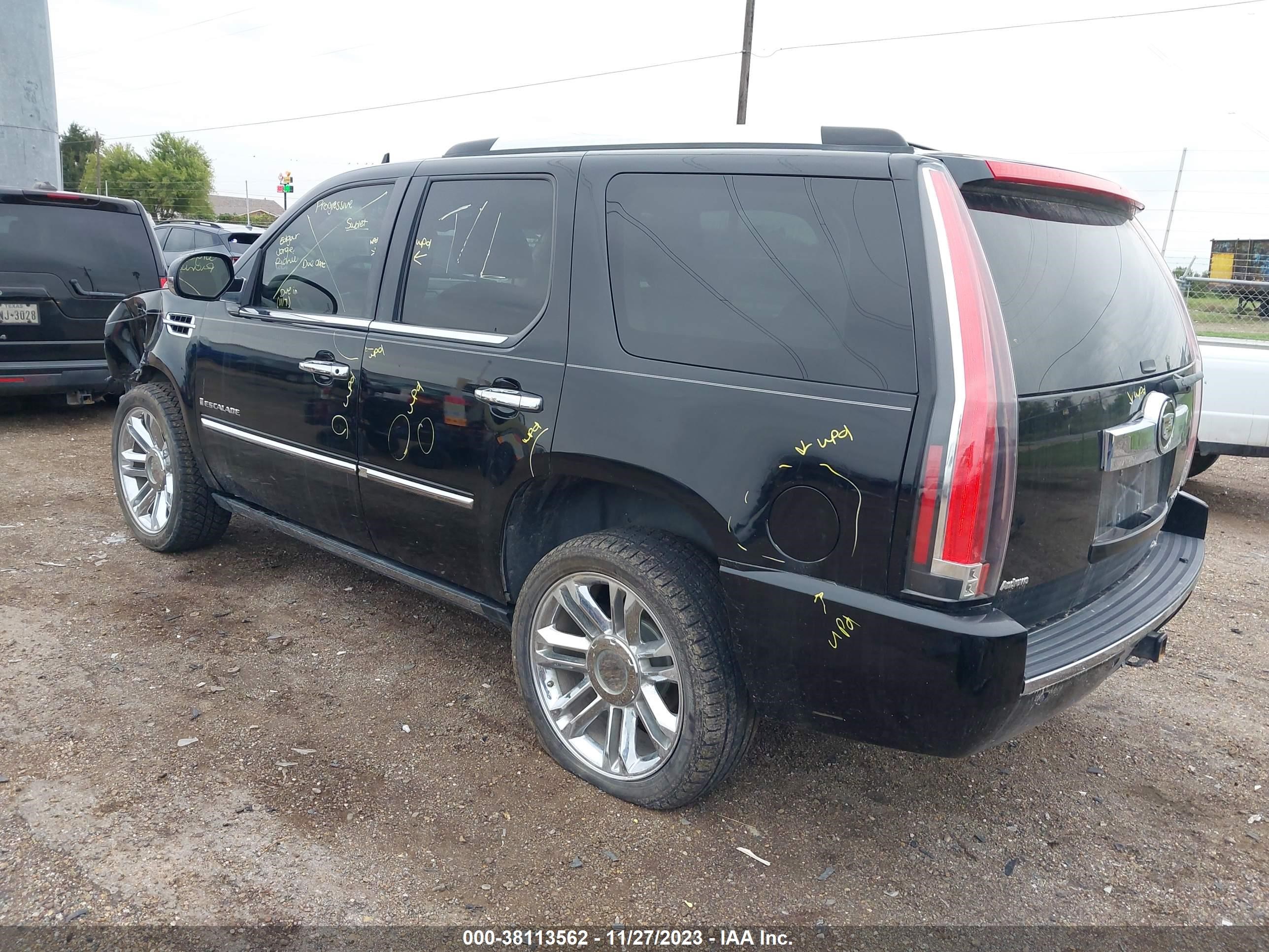 Photo 2 VIN: 1GYFK63888R250242 - CADILLAC ESCALADE 