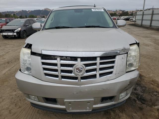 Photo 4 VIN: 1GYFK638X8R105848 - CADILLAC ESCALADE L 