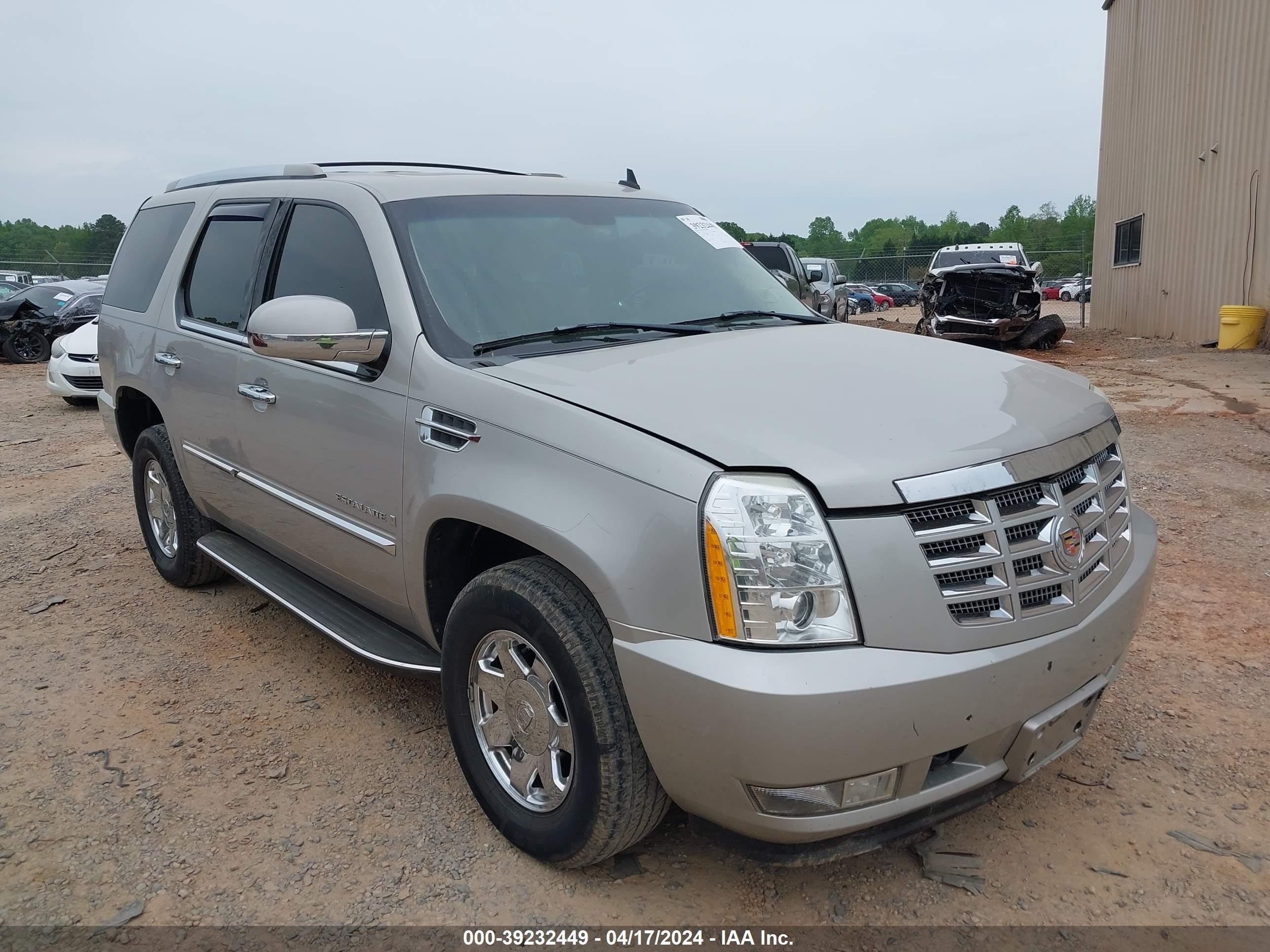 Photo 1 VIN: 1GYFK638X8R109995 - CADILLAC ESCALADE 