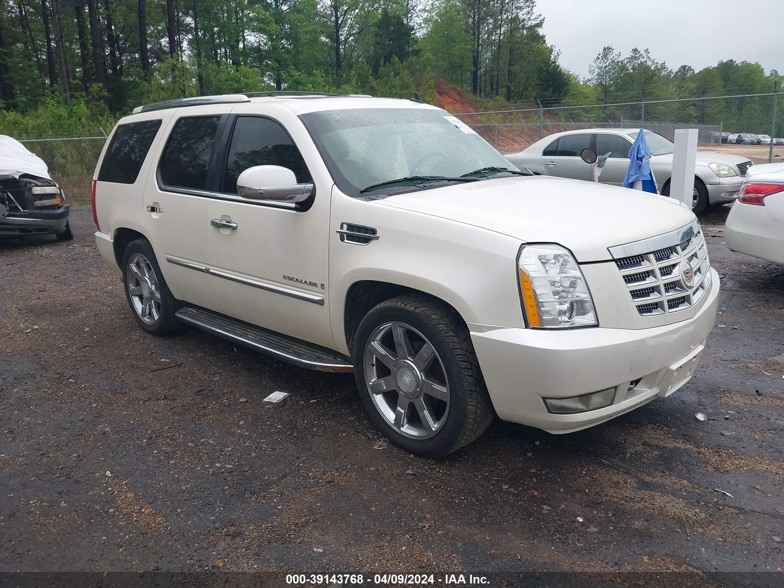 Photo 0 VIN: 1GYFK638X8R209076 - CADILLAC ESCALADE 