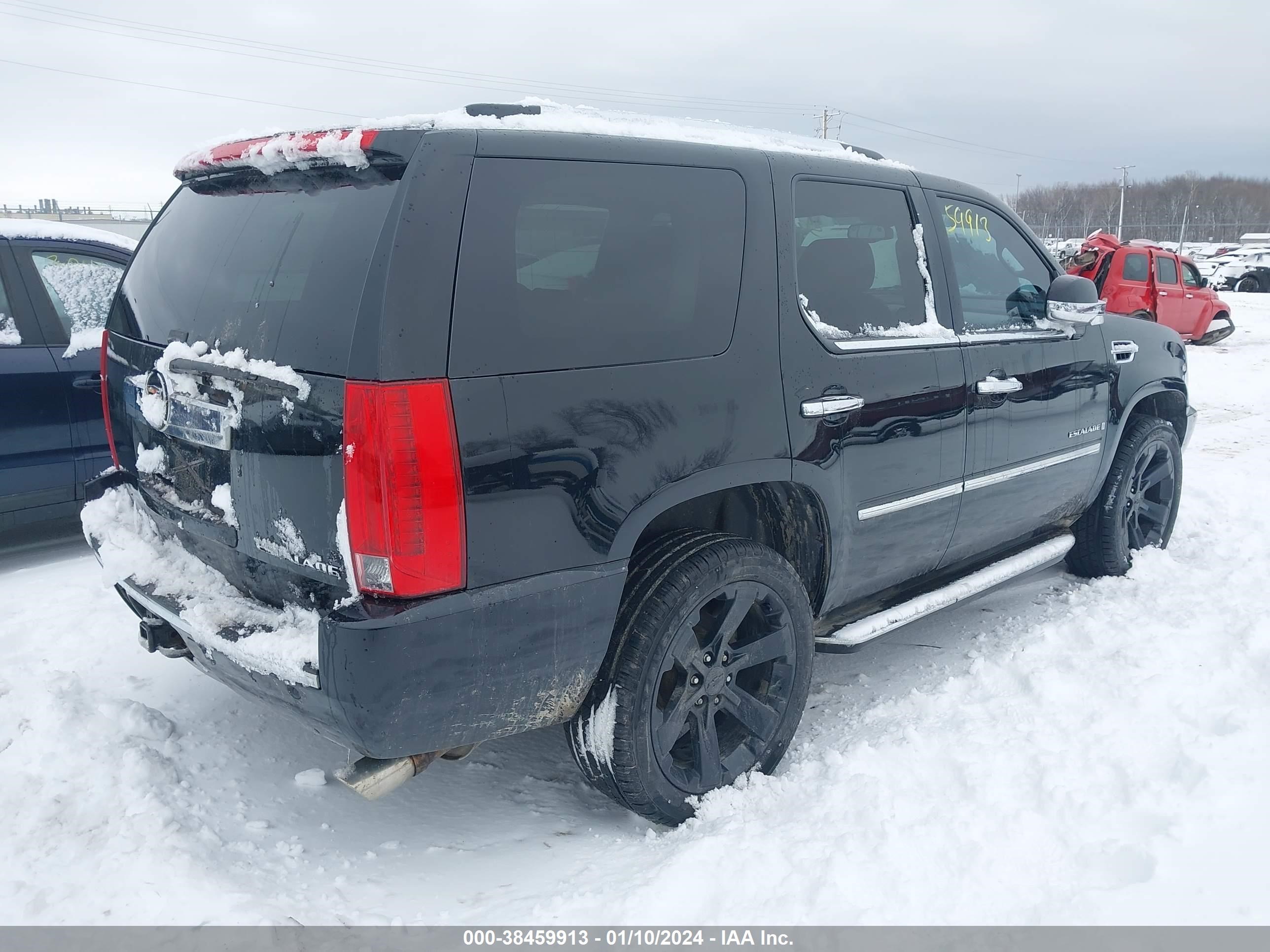 Photo 3 VIN: 1GYFK638X8R214763 - CADILLAC ESCALADE 