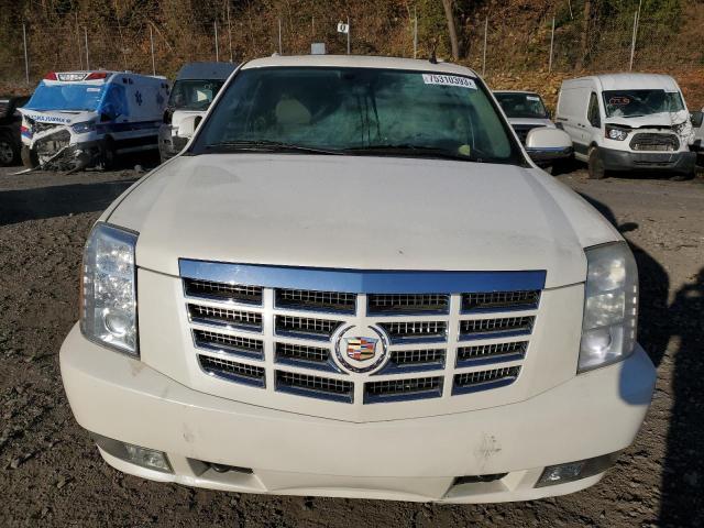 Photo 4 VIN: 1GYFK638X8R264496 - CADILLAC ESCALADE 