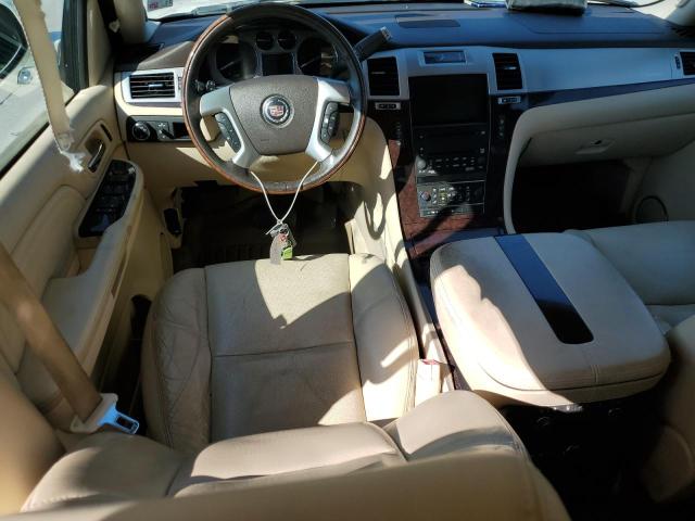 Photo 7 VIN: 1GYFK638X8R278236 - CADILLAC ESCALADE 