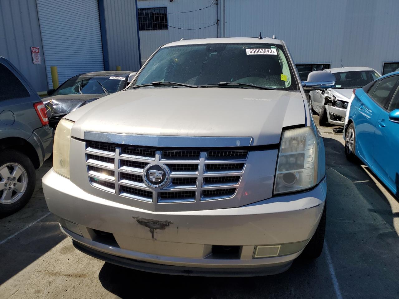 Photo 4 VIN: 1GYFK66817R238251 - CADILLAC ESCALADE 