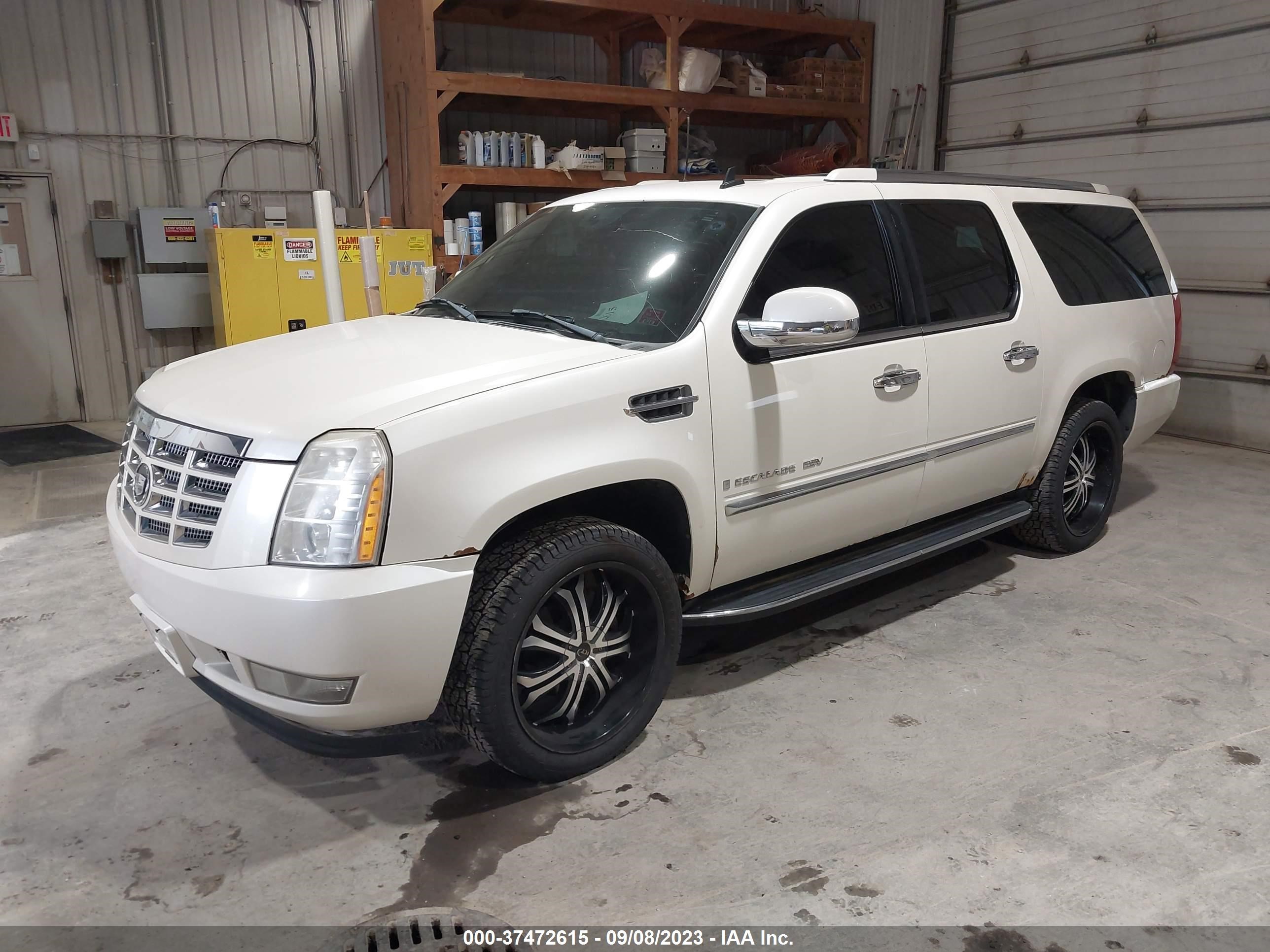 Photo 1 VIN: 1GYFK66817R389302 - CADILLAC ESCALADE 