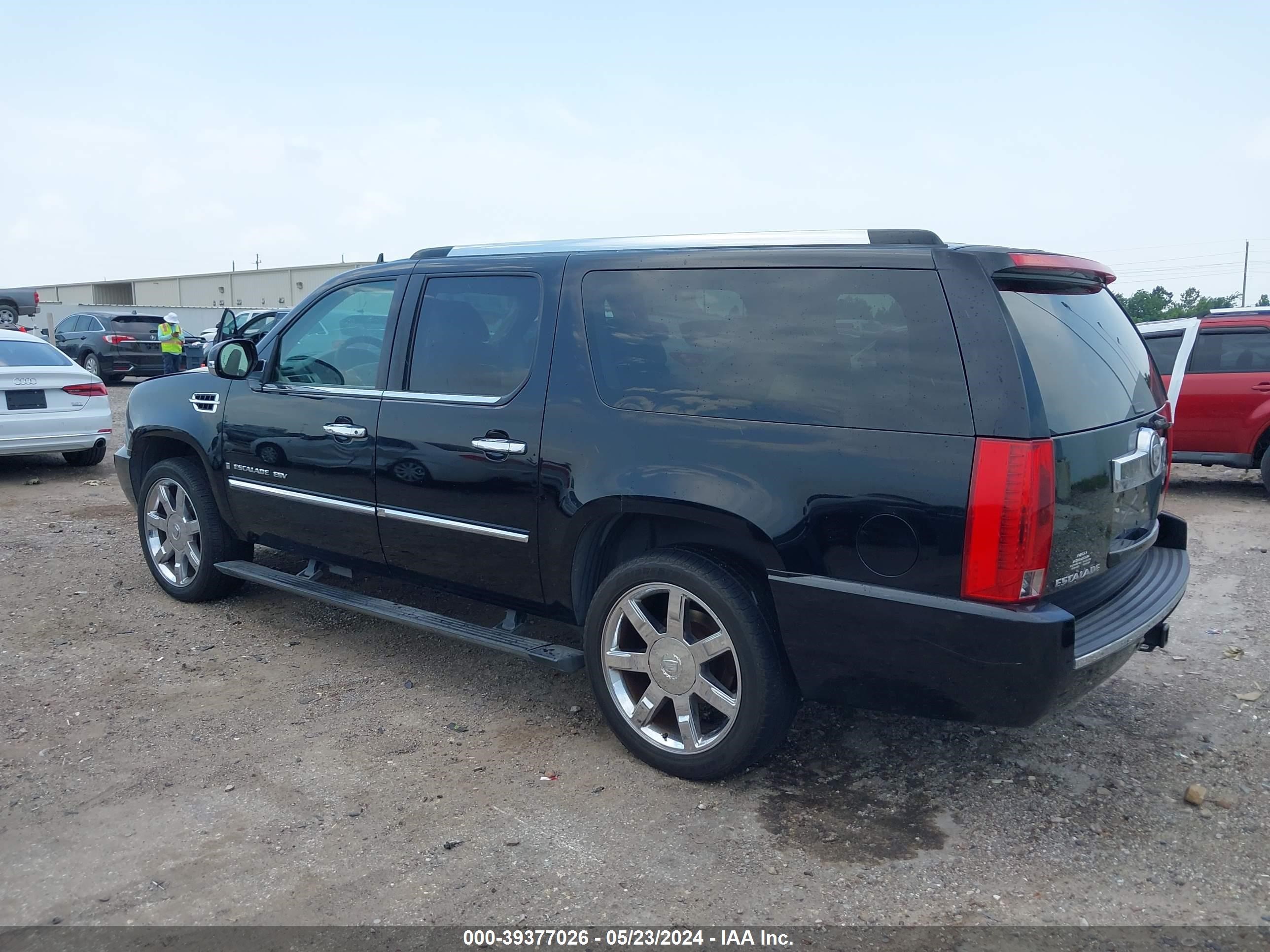 Photo 2 VIN: 1GYFK66818R163083 - CADILLAC ESCALADE 