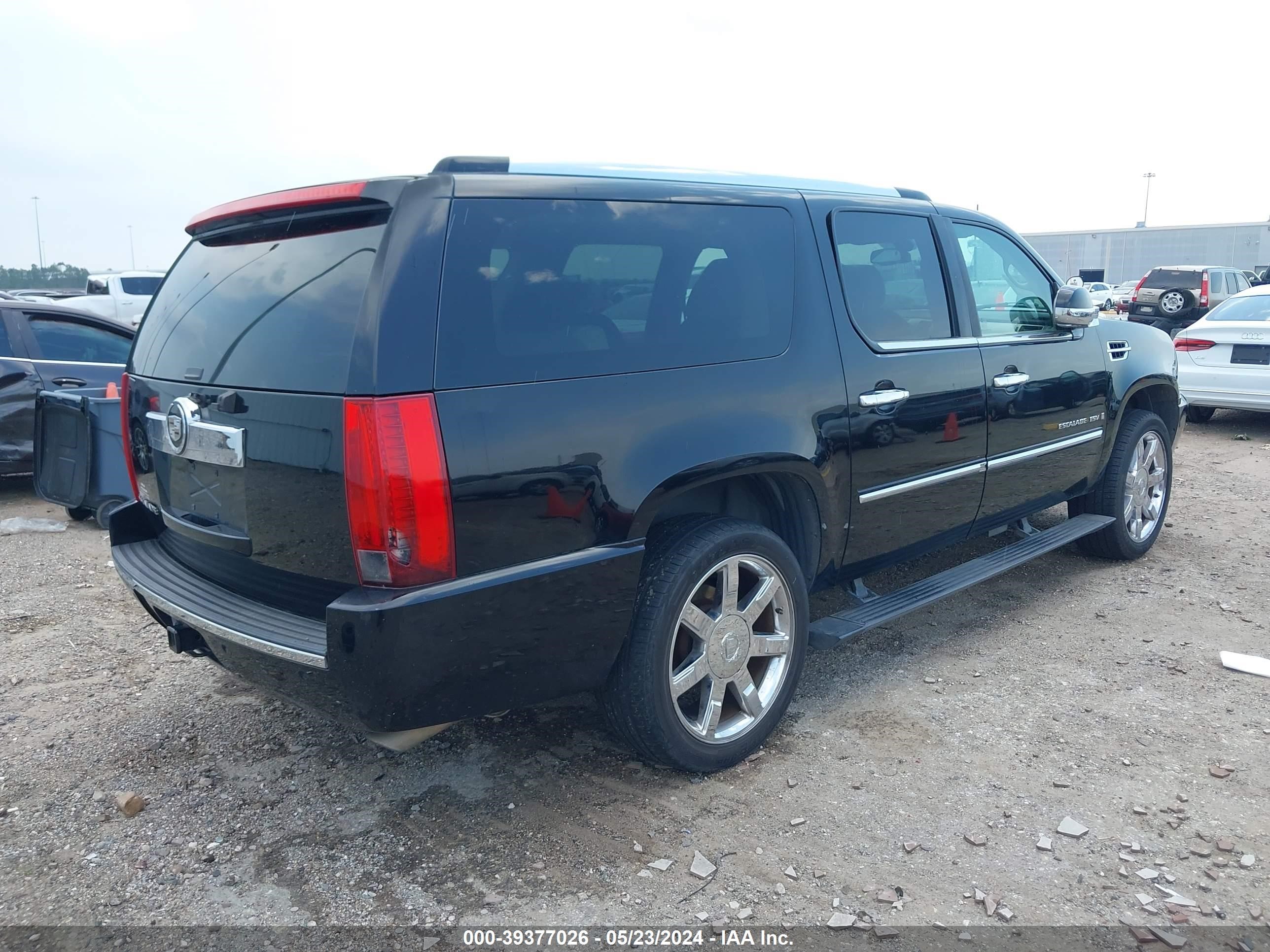 Photo 3 VIN: 1GYFK66818R163083 - CADILLAC ESCALADE 