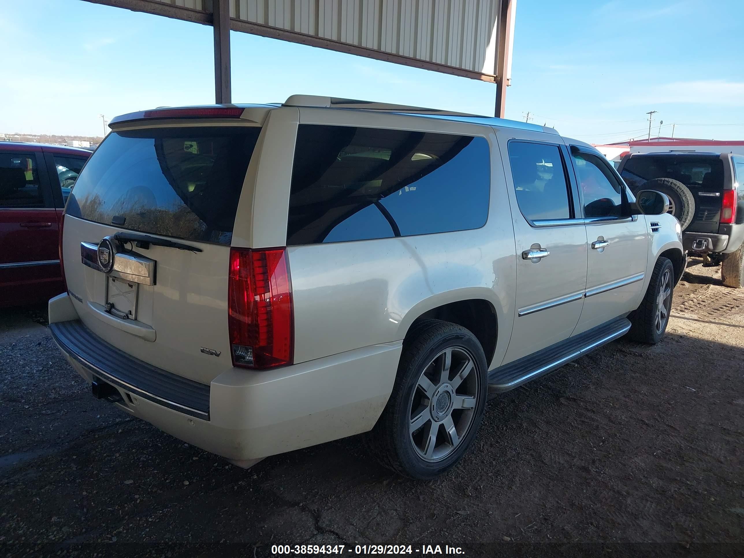 Photo 3 VIN: 1GYFK66827R208224 - CADILLAC ESCALADE 