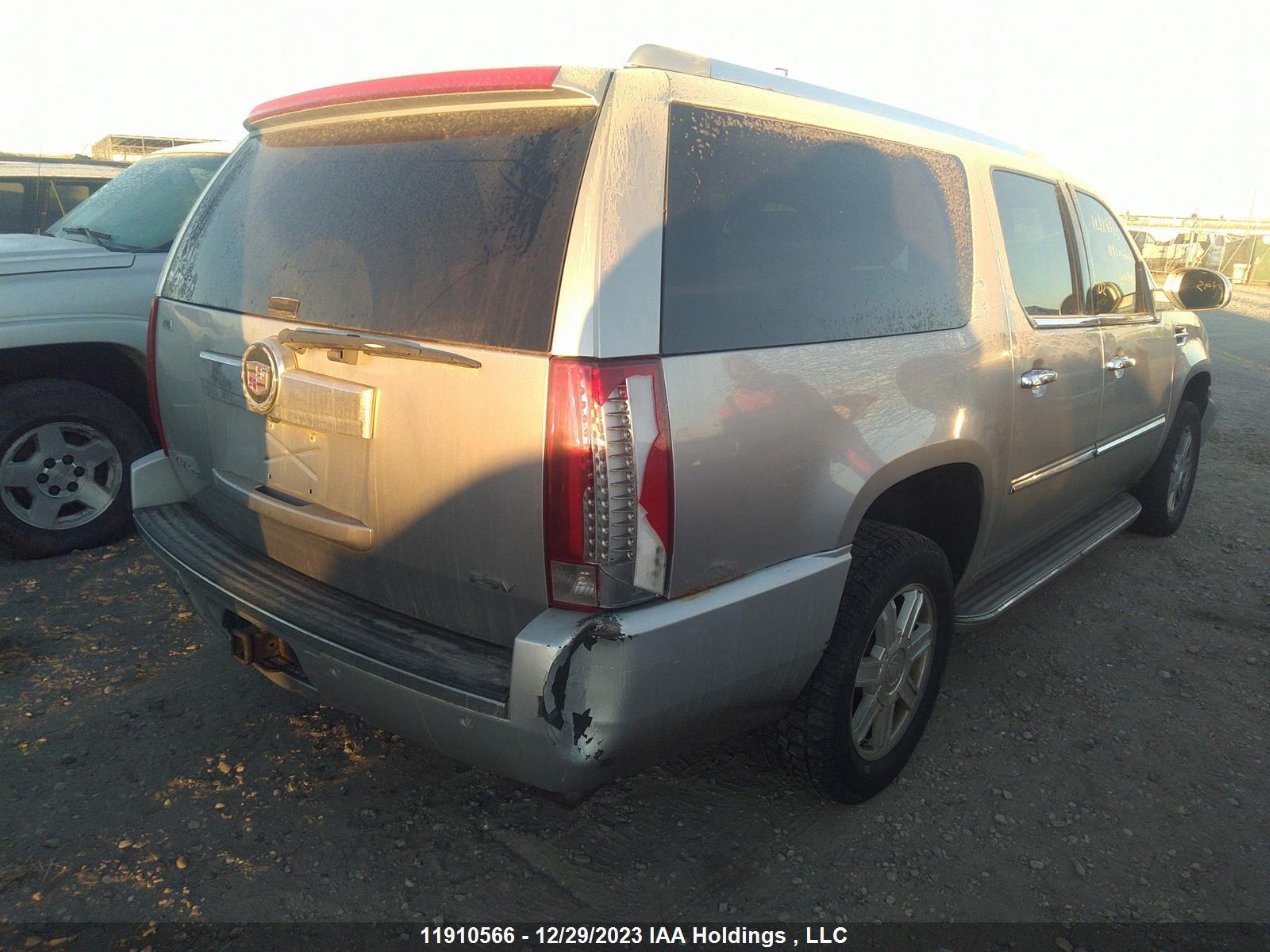 Photo 3 VIN: 1GYFK66827R294568 - CADILLAC ESCALADE 