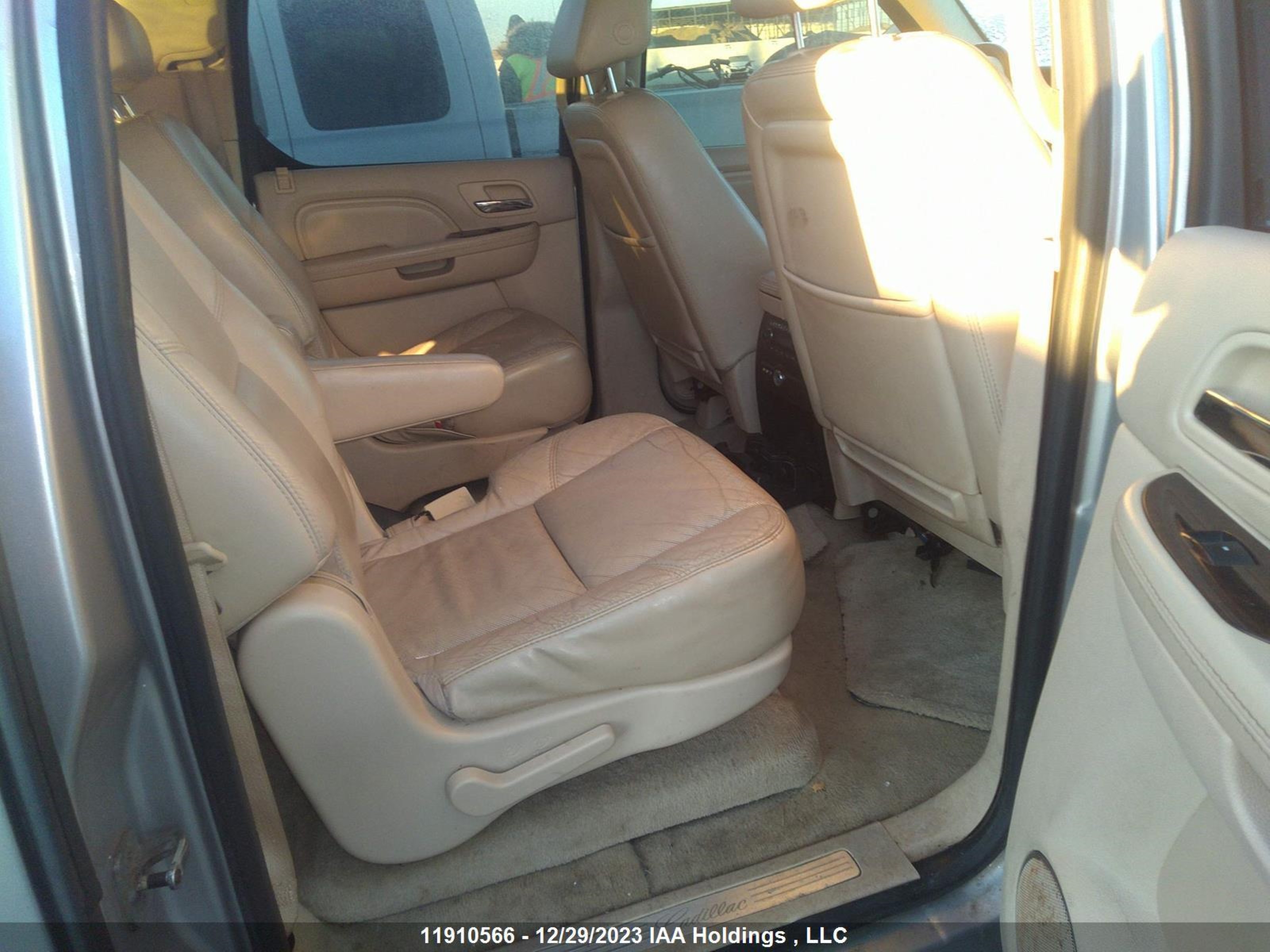 Photo 7 VIN: 1GYFK66827R294568 - CADILLAC ESCALADE 