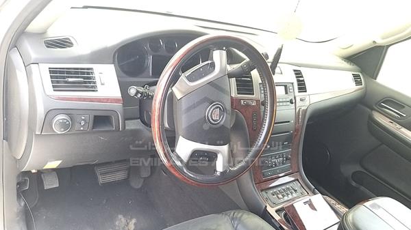 Photo 14 VIN: 1GYFK66828R128830 - CADILLAC ESCALADE 