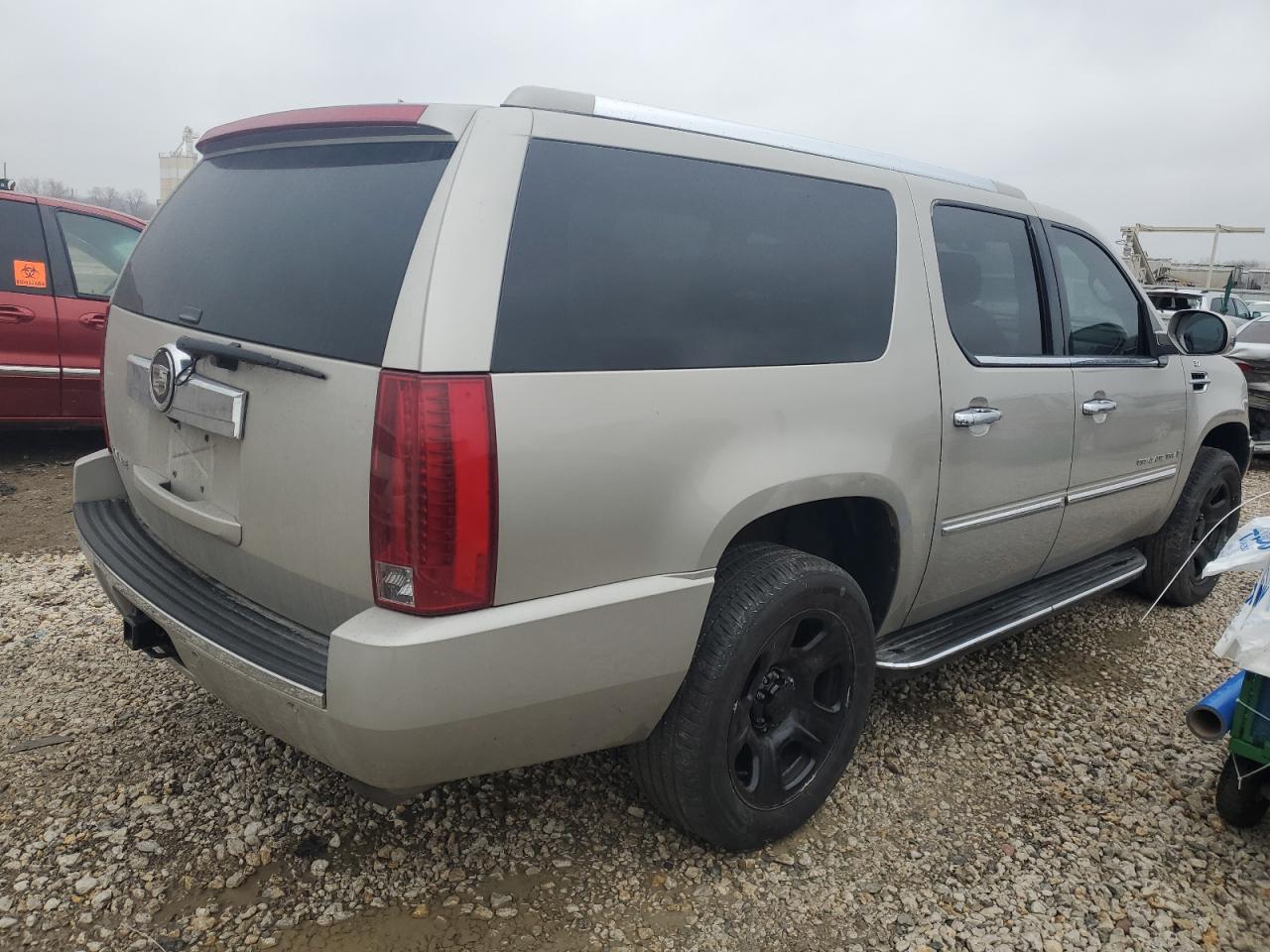 Photo 2 VIN: 1GYFK66837R300300 - CADILLAC ESCALADE 