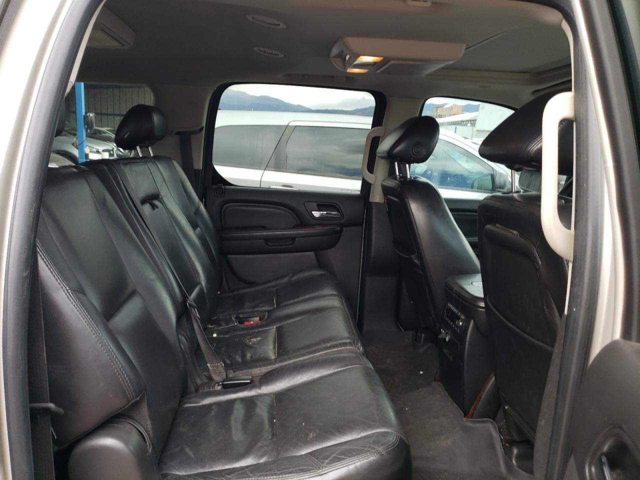 Photo 10 VIN: 1GYFK66837R301074 - CADILLAC ESCALADE 