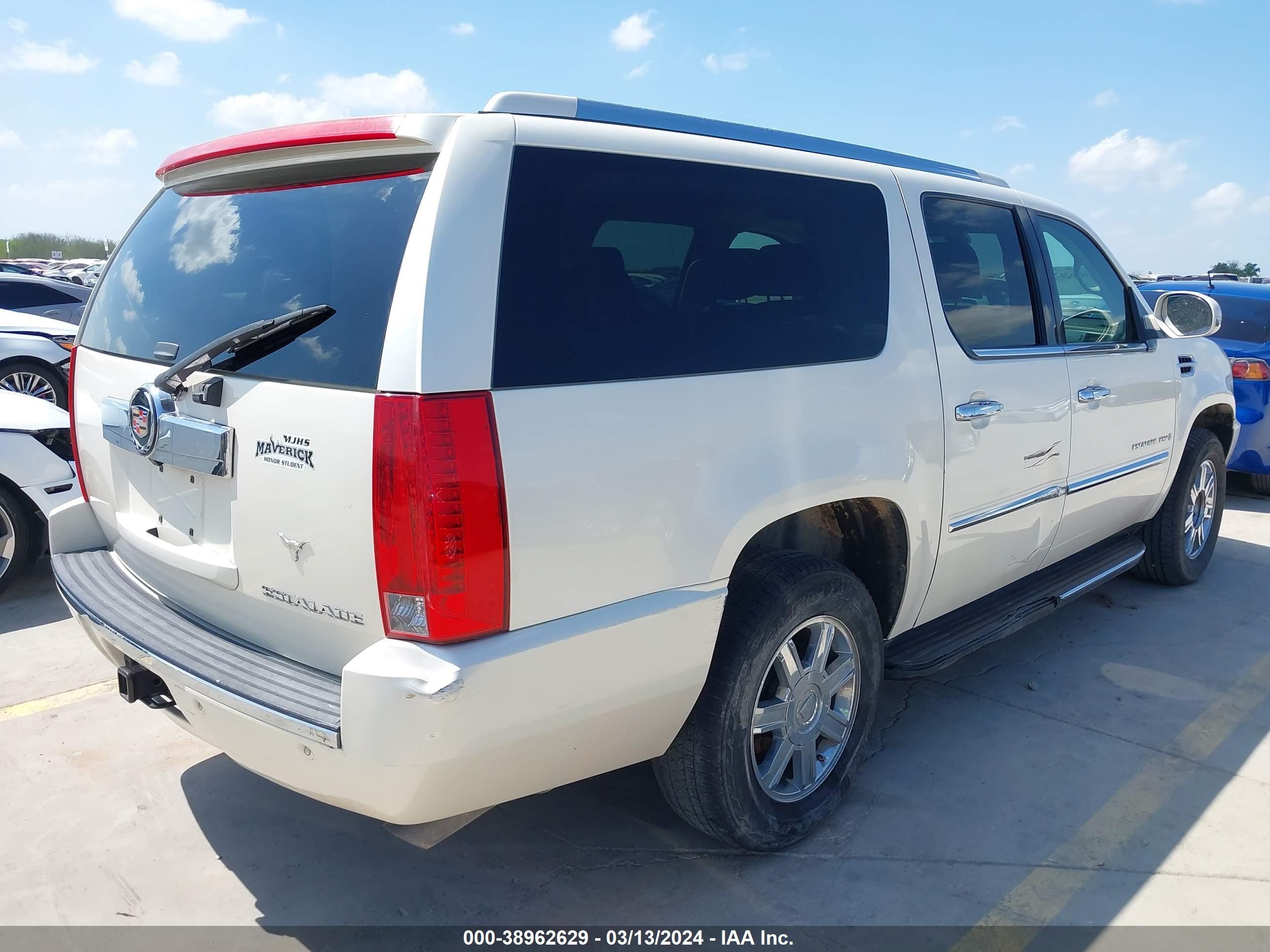 Photo 3 VIN: 1GYFK66848R261301 - CADILLAC ESCALADE 