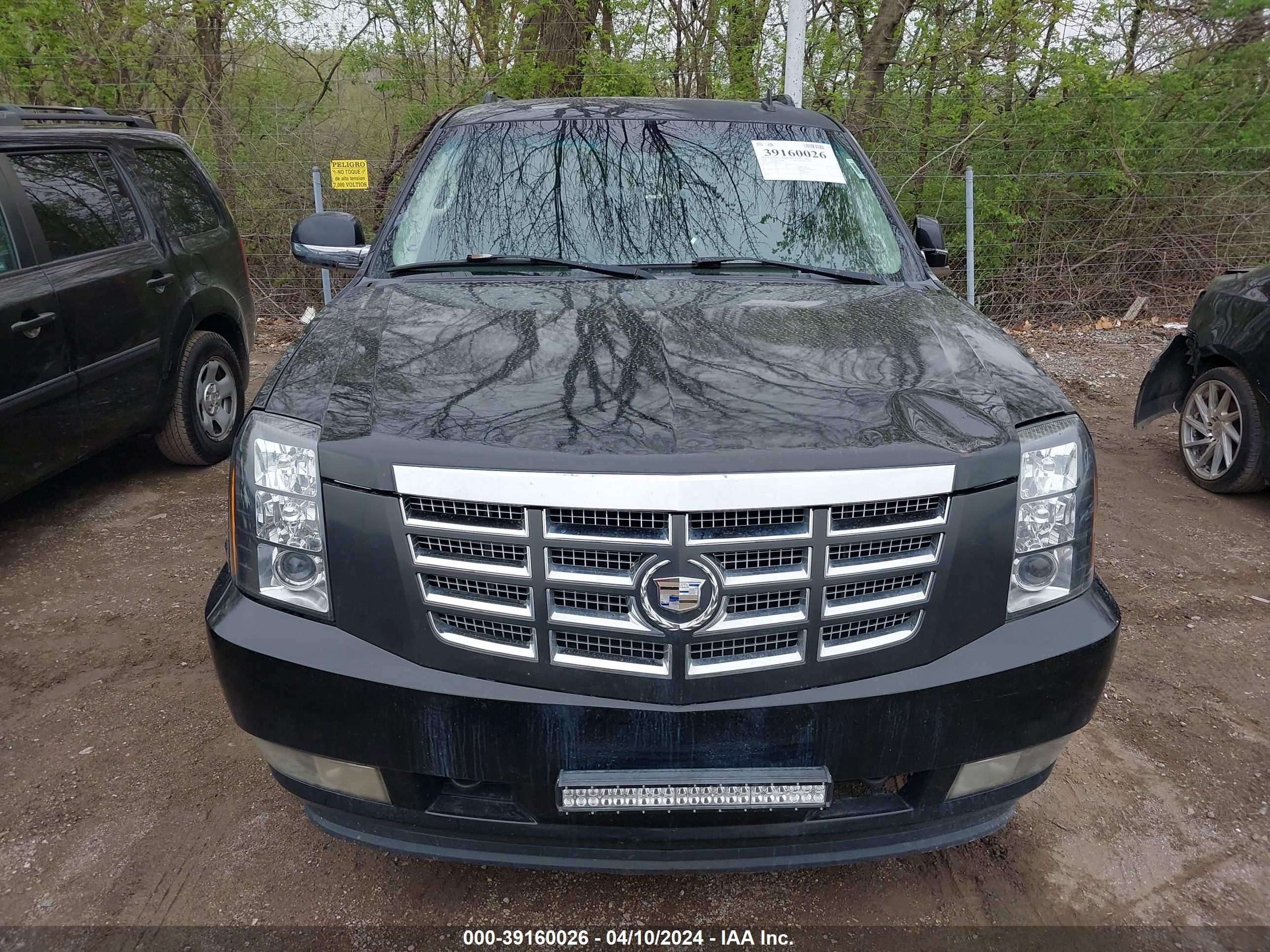 Photo 5 VIN: 1GYFK66868R175133 - CADILLAC ESCALADE 