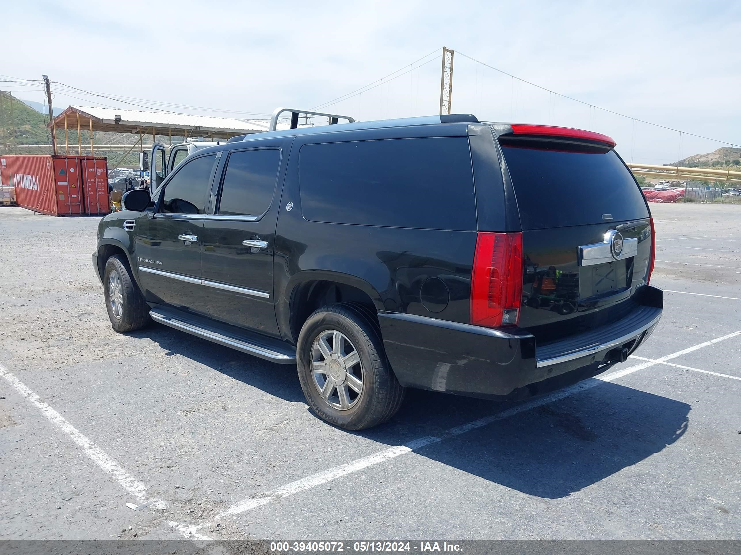 Photo 2 VIN: 1GYFK66868R215436 - CADILLAC ESCALADE 