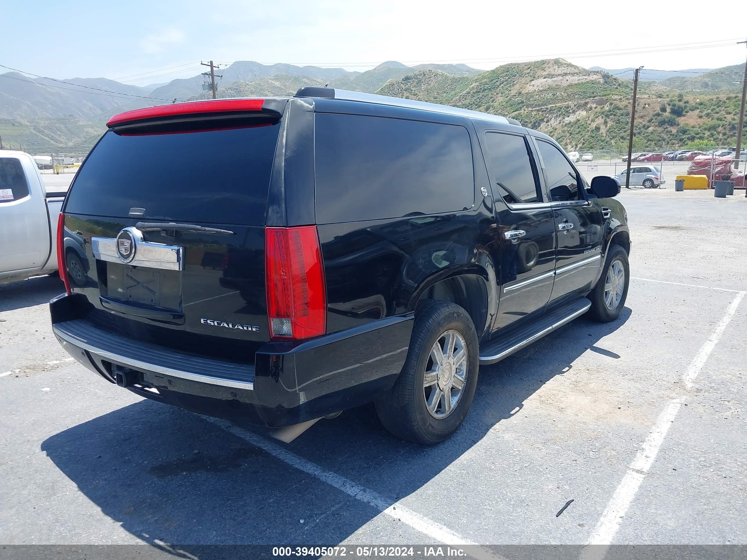 Photo 3 VIN: 1GYFK66868R215436 - CADILLAC ESCALADE 