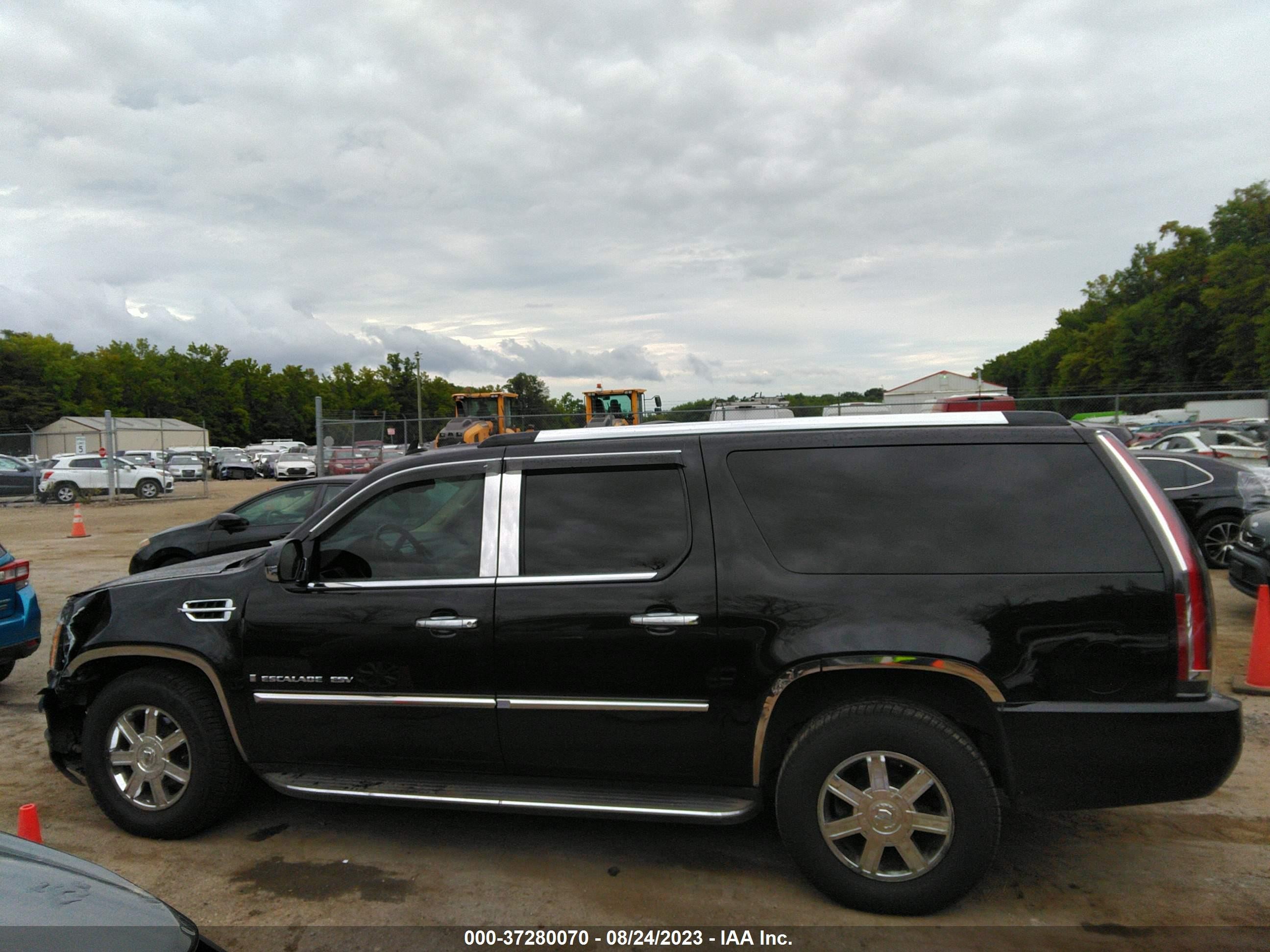 Photo 13 VIN: 1GYFK66877R235595 - CADILLAC ESCALADE 