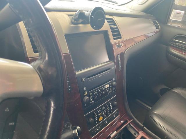 Photo 8 VIN: 1GYFK66878R275600 - CADILLAC ESCALADE E 