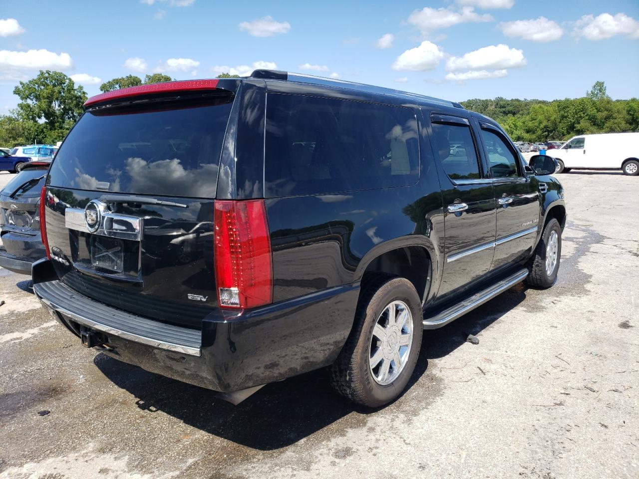 Photo 2 VIN: 1GYFK66897R244038 - CADILLAC ESCALADE 