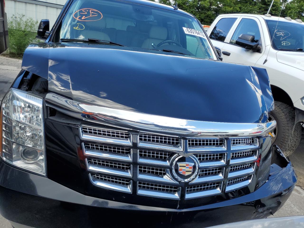 Photo 4 VIN: 1GYFK66897R244038 - CADILLAC ESCALADE 