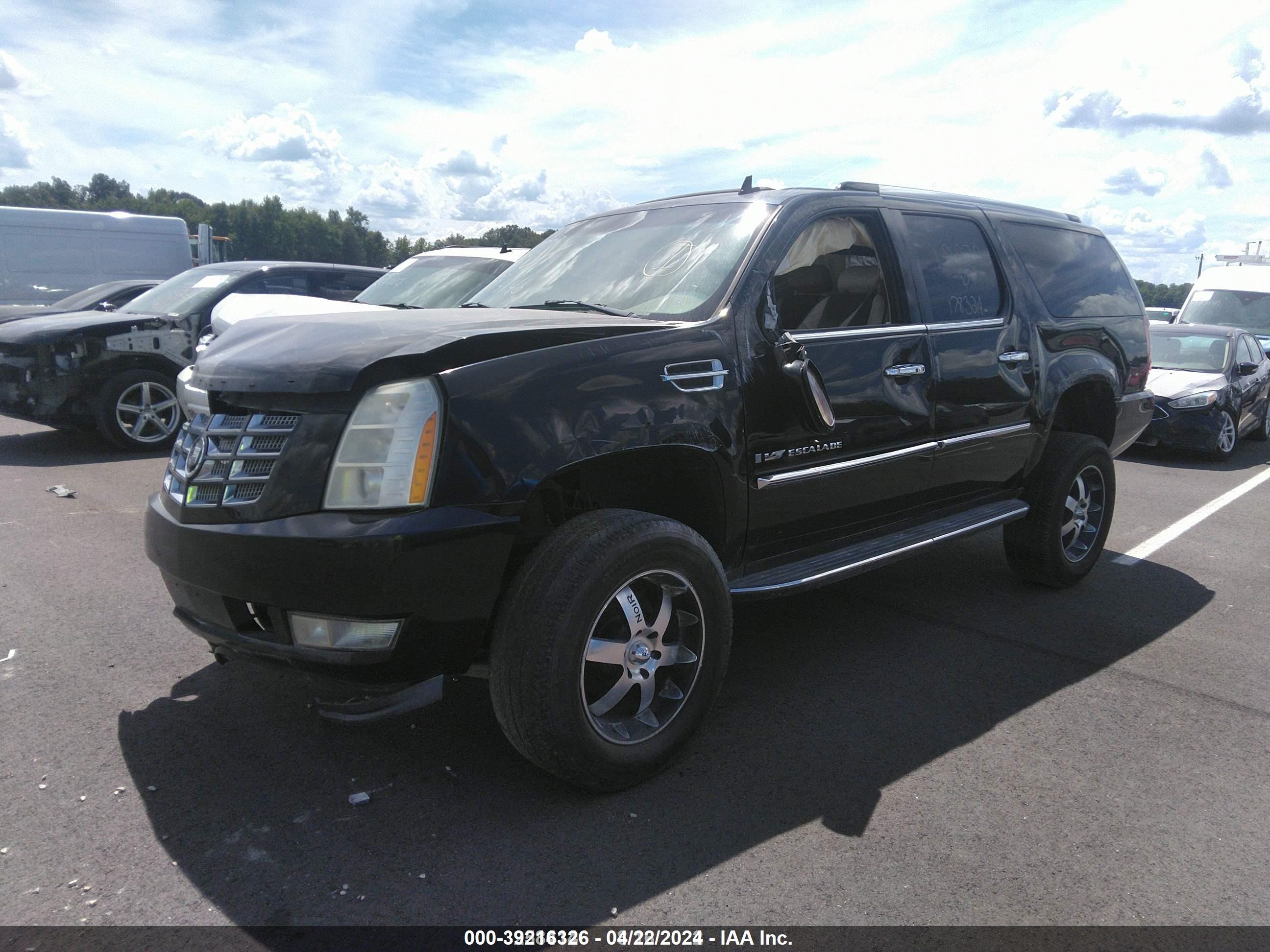 Photo 2 VIN: 1GYFK668X7R191270 - CADILLAC ESCALADE 