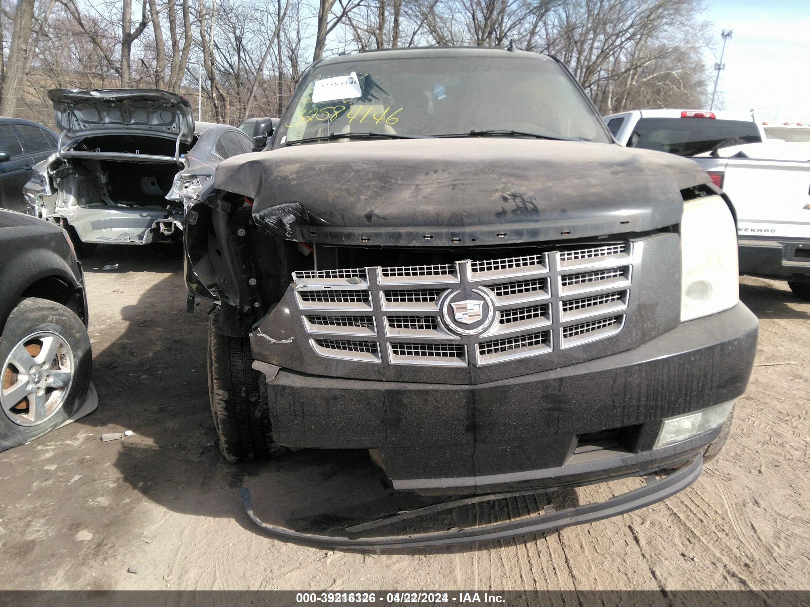 Photo 6 VIN: 1GYFK668X7R191270 - CADILLAC ESCALADE 