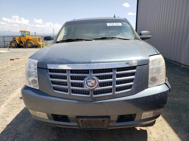 Photo 4 VIN: 1GYFK668X8R134200 - CADILLAC ESCALADE E 