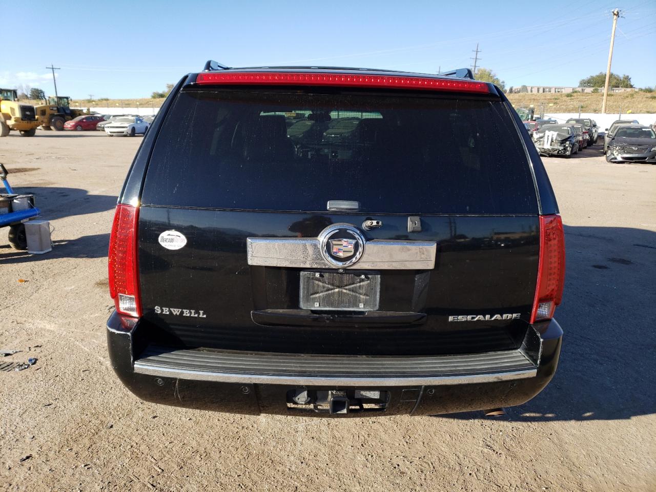 Photo 5 VIN: 1GYFK668X8R135024 - CADILLAC ESCALADE 