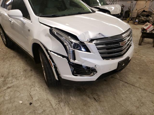 Photo 8 VIN: 1GYFNBRSXHZ100040 - CADILLAC XT5 LUXURY 