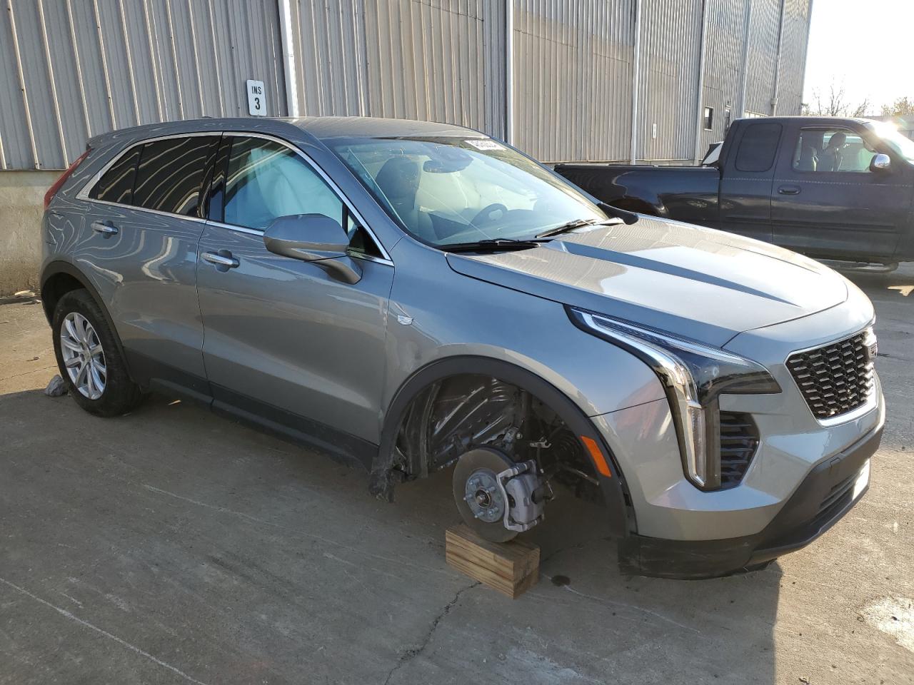 Photo 3 VIN: 1GYFZBR44PF175158 - CADILLAC XT4 