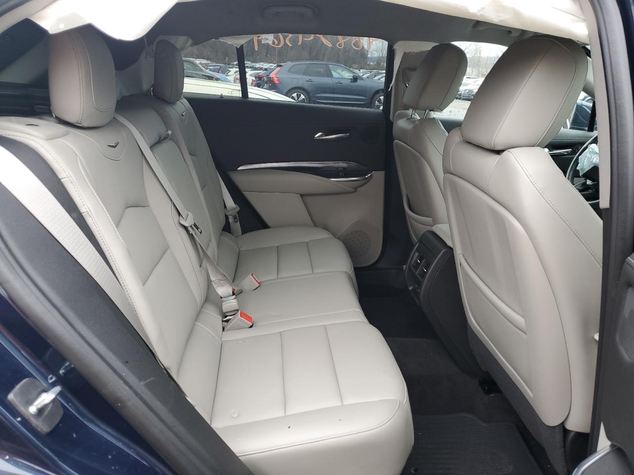 Photo 9 VIN: 1GYFZBR49LF127035 - CADILLAC XT4 