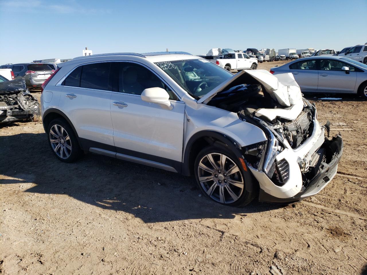 Photo 3 VIN: 1GYFZCR40KF162180 - CADILLAC XT4 