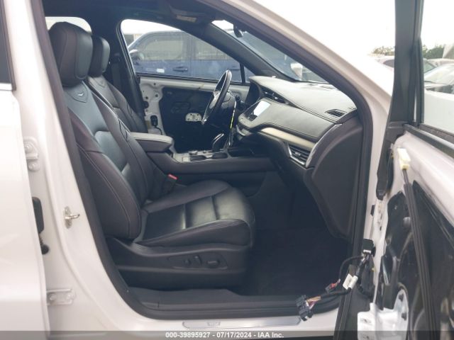 Photo 4 VIN: 1GYFZCR40LF035608 - CADILLAC XT4 