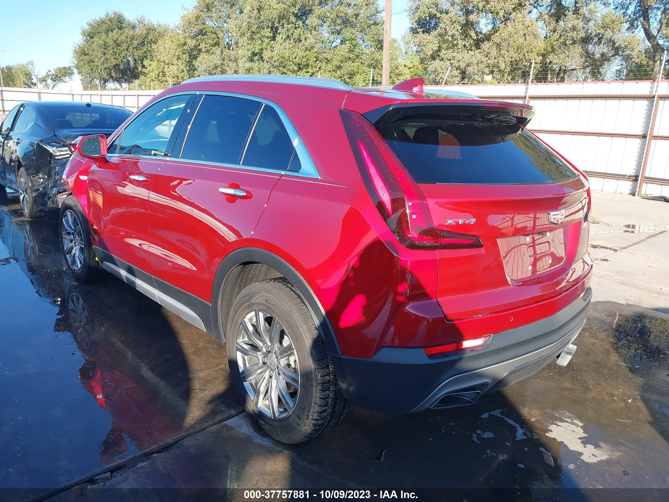 Photo 2 VIN: 1GYFZCR41KF195429 - CADILLAC XT4 