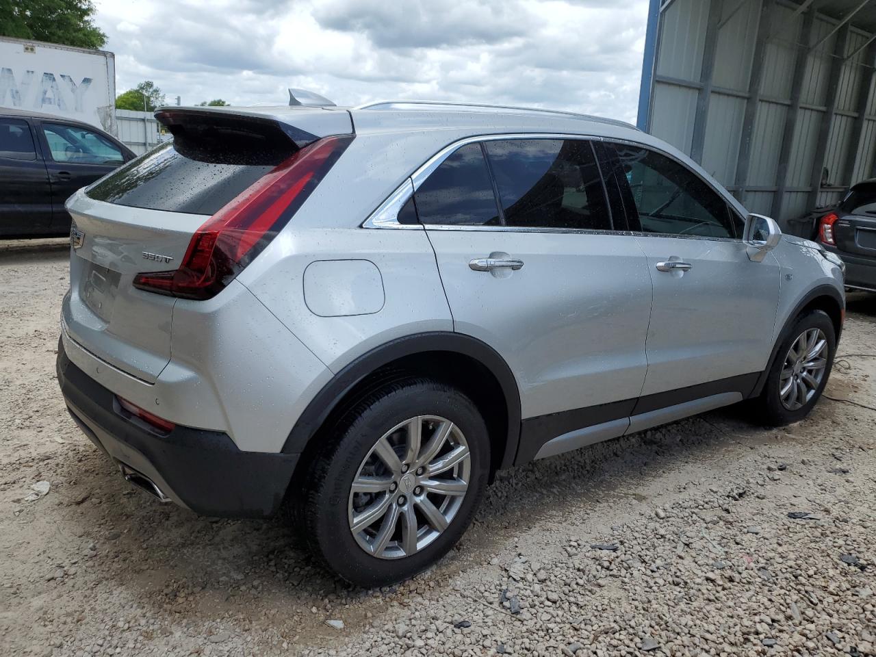 Photo 2 VIN: 1GYFZCR41LF048836 - CADILLAC XT4 