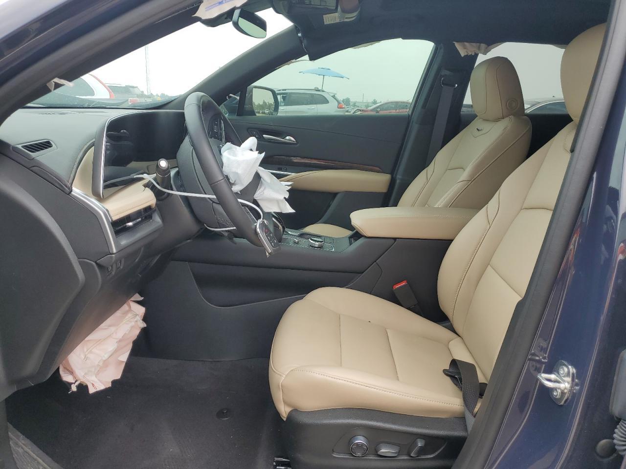 Photo 6 VIN: 1GYFZCR44RF126955 - CADILLAC XT4 