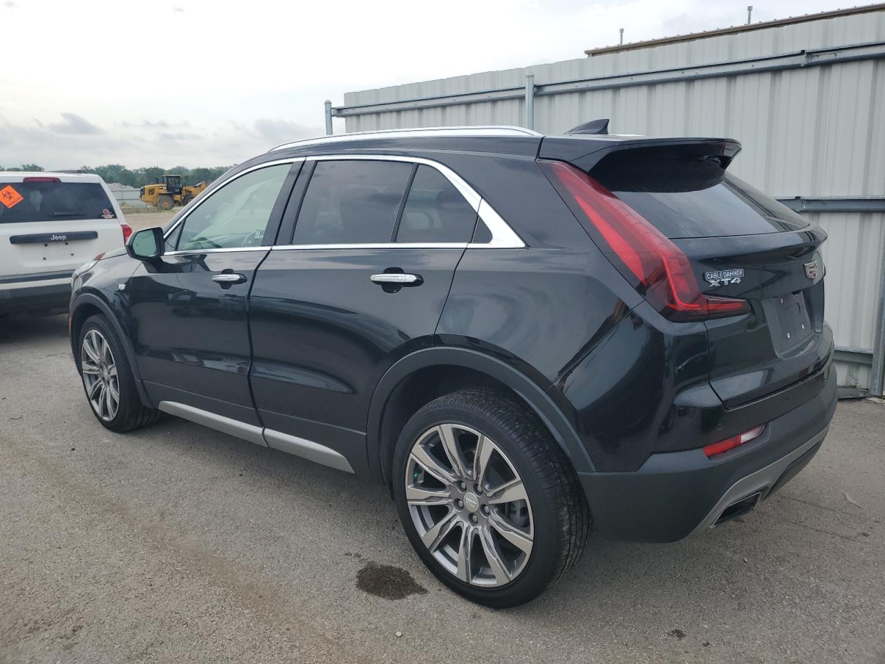 Photo 1 VIN: 1GYFZCR46KF140622 - CADILLAC XT4 