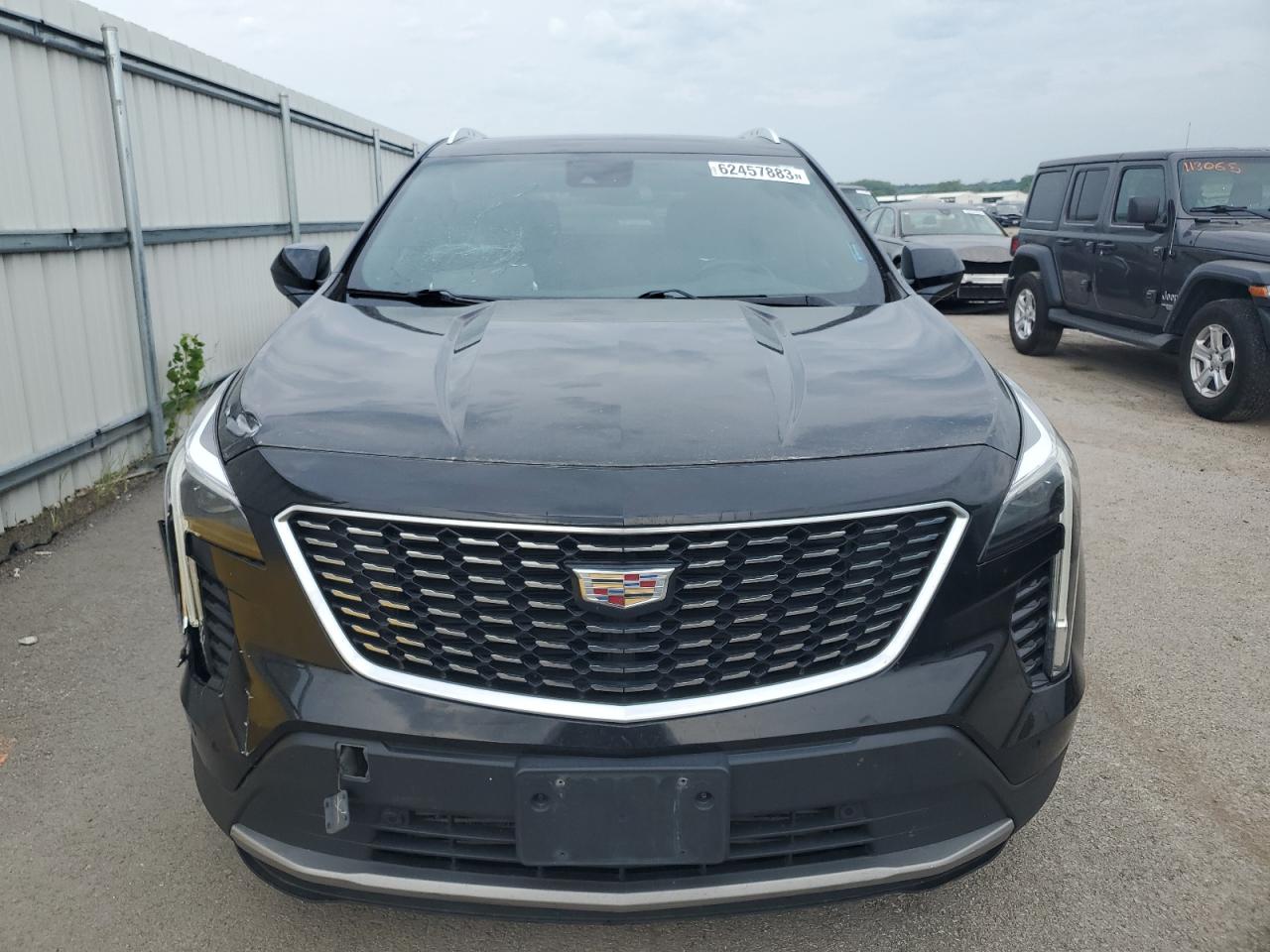 Photo 4 VIN: 1GYFZCR46KF140622 - CADILLAC XT4 