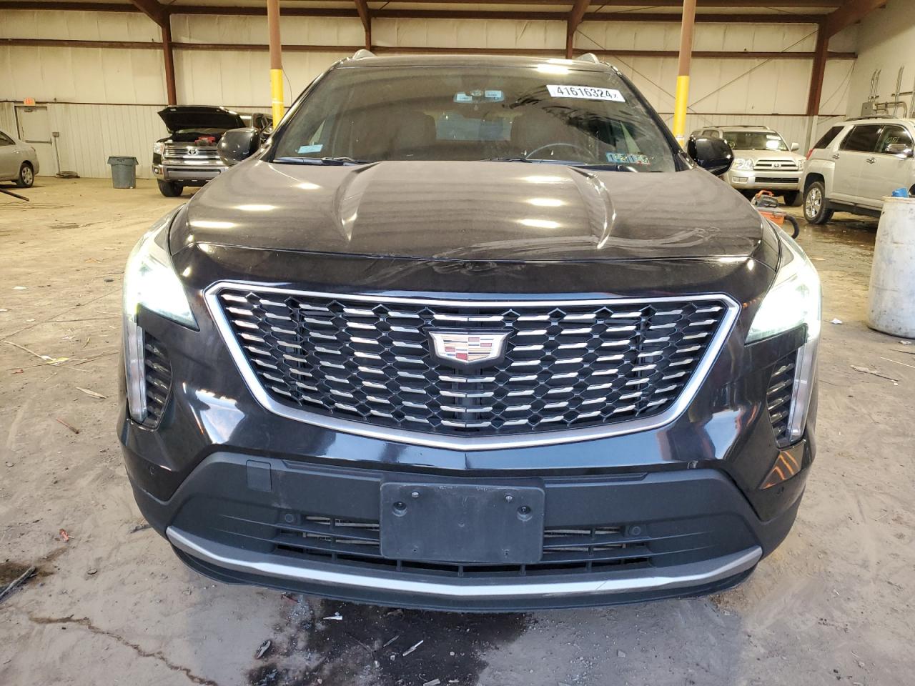 Photo 4 VIN: 1GYFZCR48KF100073 - CADILLAC XT4 