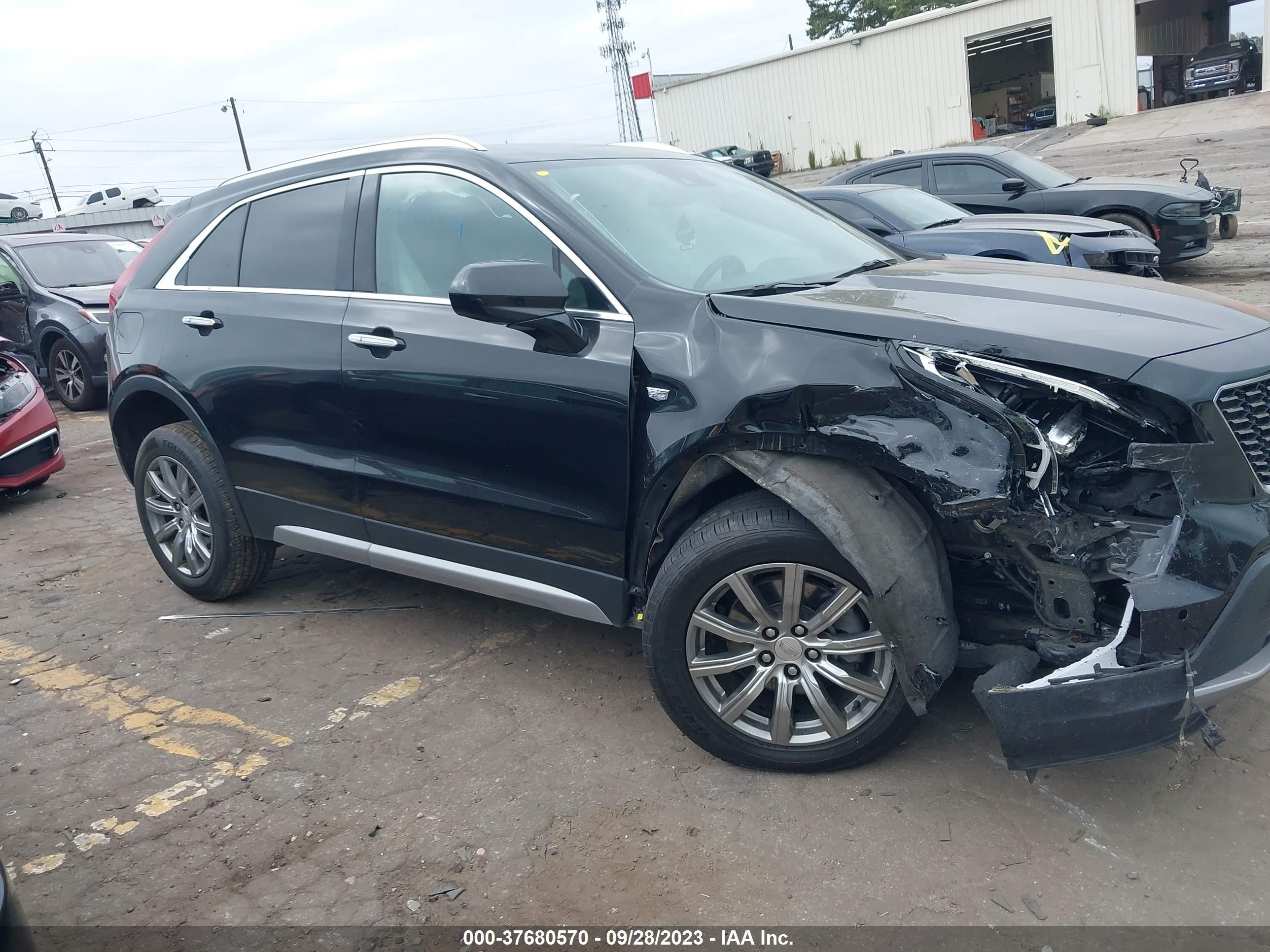 Photo 12 VIN: 1GYFZCR48LF049935 - CADILLAC XT4 