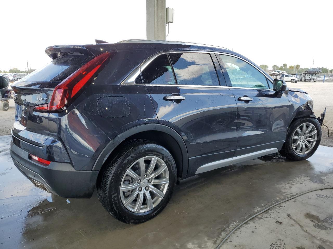 Photo 2 VIN: 1GYFZCR48PF106365 - CADILLAC XT4 